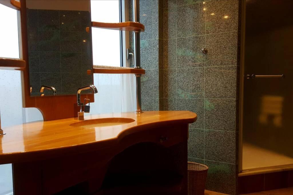 Apartment 3 *